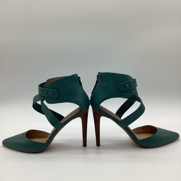 2105. Joe’s Turquoise Teal Criss-Cross Wood Heel Pumps NWOT Size 9 - Picture 1 of 9